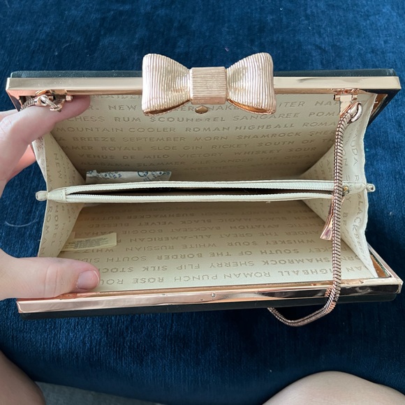 Kate Spade Pop Fizz Clink Hard Sided Clutch Sling Bag Novelty 3D - Picture 6 of 7